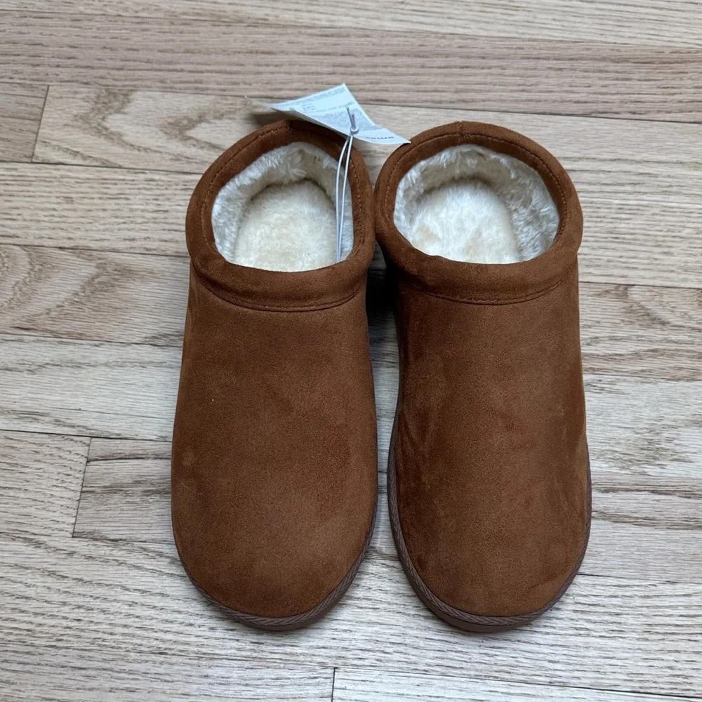 Boys Tan Slippers Sherpa